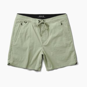 Layover Trail Shorts 17"